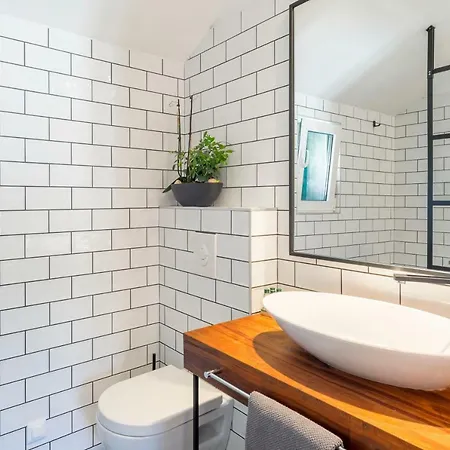 Kalavanda Apartman *