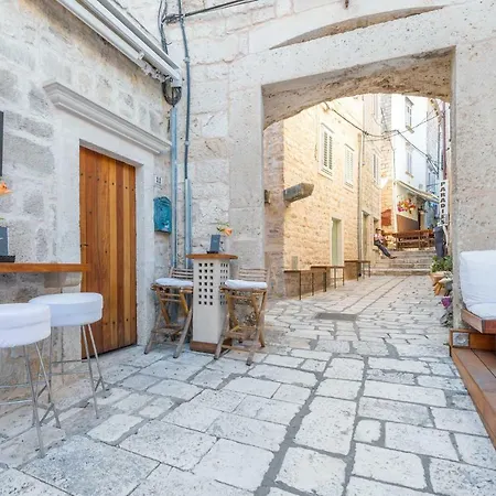 Kalavanda * Hvar Town